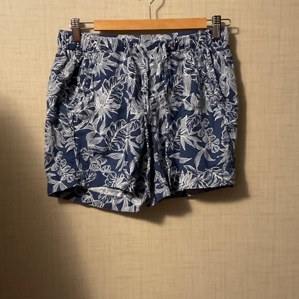 Briggs New York Navy Floral Women's Shorts
